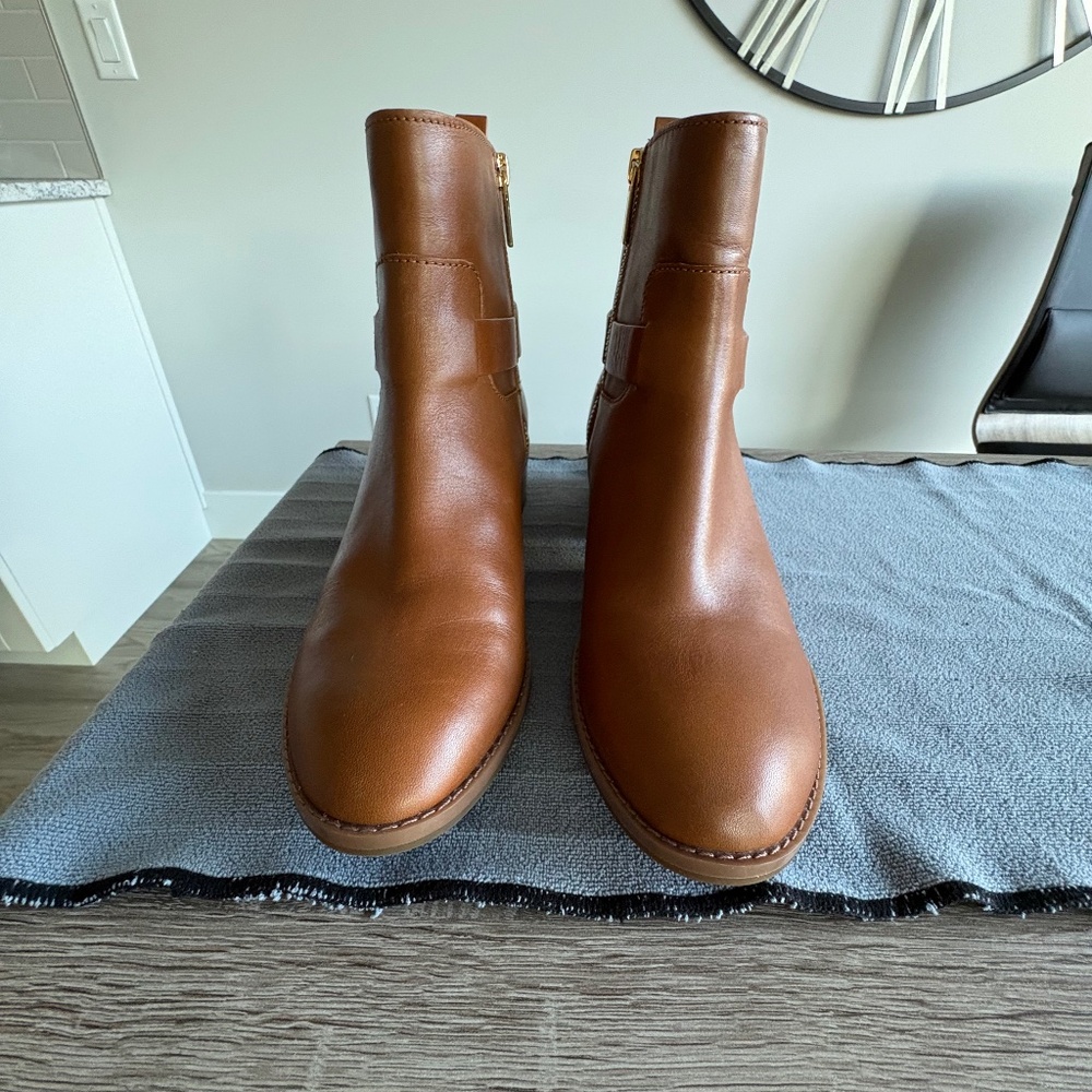Michael Kors - Booties